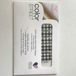 NWT Color Street “Plaid About You”